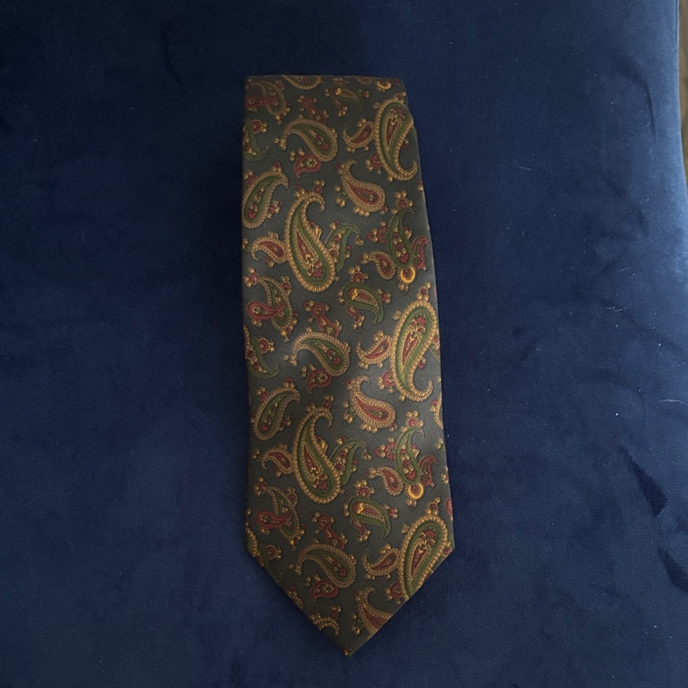 Paisley Pattern Tie in Olive and Burgundy - Men's Accessory